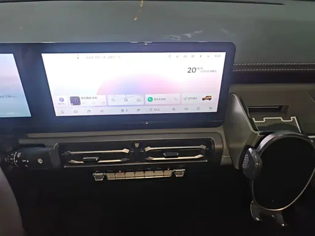 Baojun Yep — Фото автомобиля 12