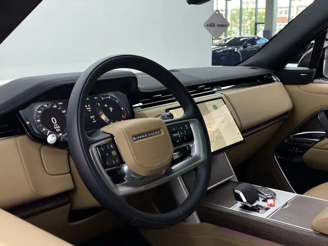 Land Rover Range Rover — Фото автомобиля 12