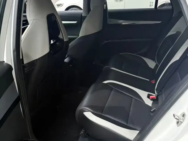 MG 5 Scorpio — Фото автомобиля 6