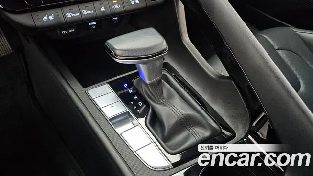 Hyundai Avante — Фото автомобиля 12