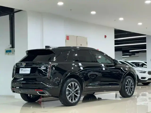 Cadillac XT5 — Фото автомобиля 5