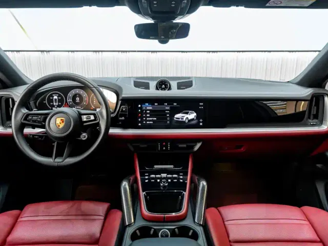 Porsche Cayenne — Фото автомобиля 15