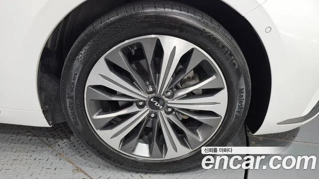 Kia K8 K8 Hybrid — Фото автомобиля 6