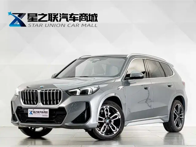 Фотография автомобиля — BMW X1