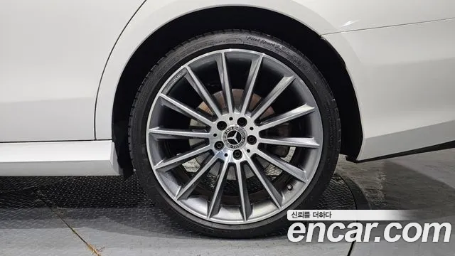 Mercedes-Benz E-Class W213 — Фото автомобиля 6