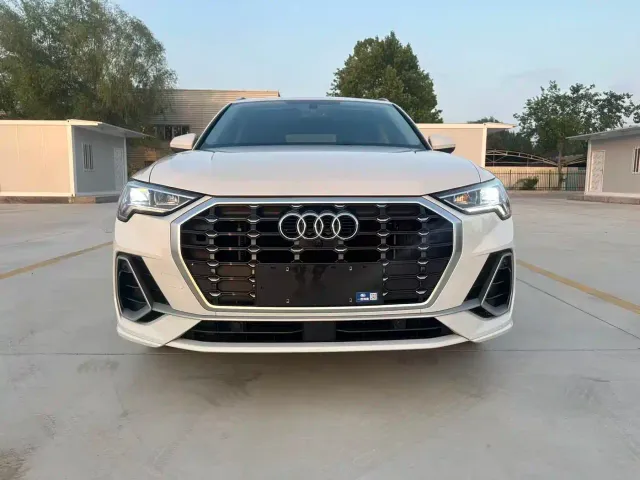 Audi Q3 — Фото автомобиля 2