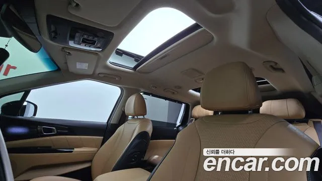 Kia Canival Carnival 4 поколение Бензин 7 мест Signature — Фото автомобиля 19