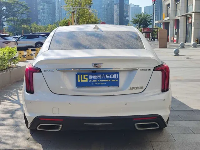 Cadillac CT5 — Фото автомобиля 5