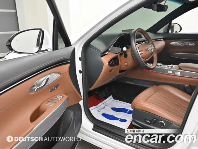 Genesis GV70 — Фото автомобиля 11