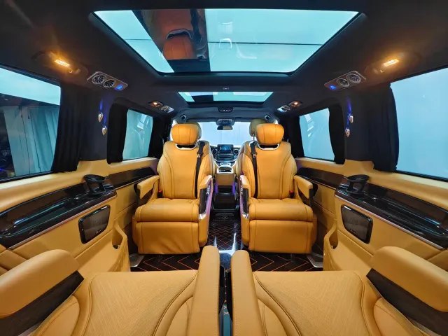 Mercedes-Benz V-Class — Фото автомобиля 8