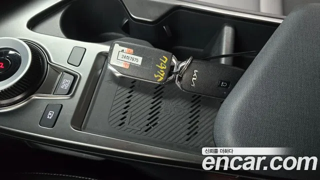 Kia EV6 — Фото автомобиля 15
