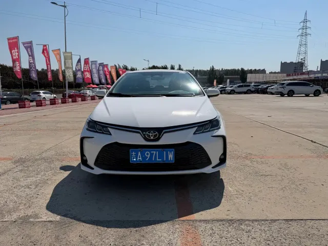 Toyota Corolla — Фото автомобиля 2