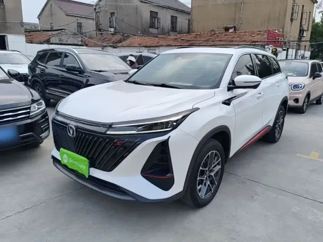 Фотография автомобиля — Changan CS75 Plus