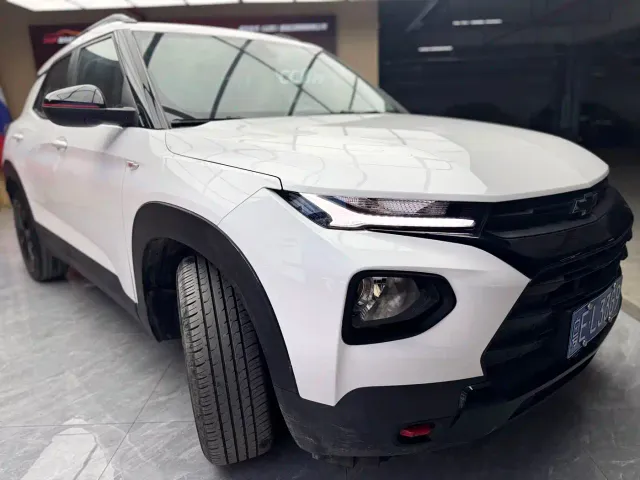 Chevrolet Trailblazer — Фото автомобиля 3
