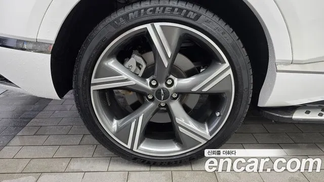 Genesis GV80 2.5T Бензин AWD — Фото автомобиля 5