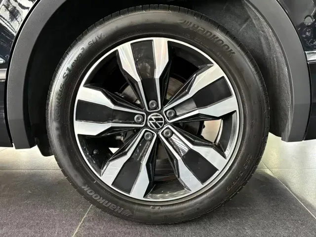 Volkswagen Tiguan L — Фото автомобиля 15