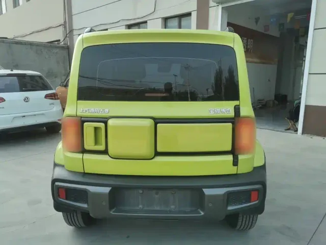 Baojun Yep — Фото автомобиля 5