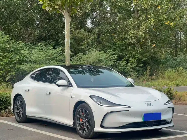 IM Motors L6 — Фото автомобиля 3