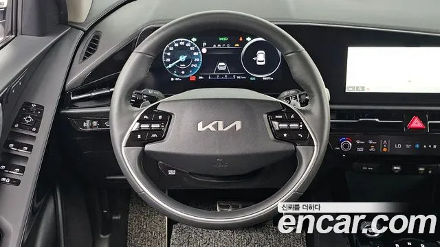 Kia Niro The All New Niro Signature — Фото автомобиля 13