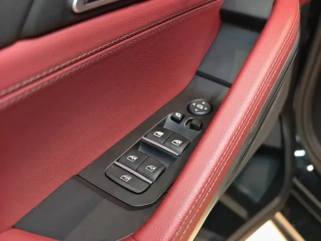 BMW BMW X6 2022 xDrive40i Premium M Sport Package — Фото автомобиля 24