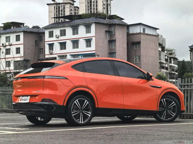 Xpeng G6 — Фото автомобиля 13