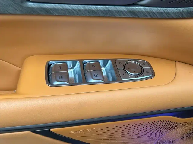 Wey Alpine — Фото автомобиля 5