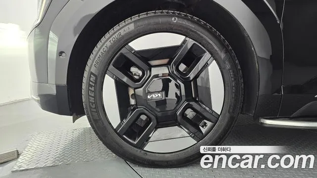 Kia EV9 — Фото автомобиля 4