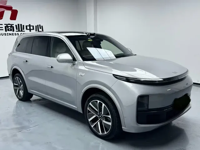 Li Auto L9 — Фото автомобиля 2