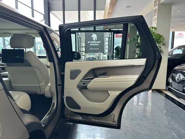 Land Rover Range Rover — Фото автомобиля 13
