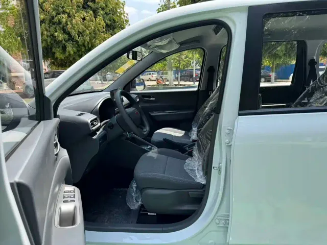 Wuling Hongguang — Фото автомобиля 9