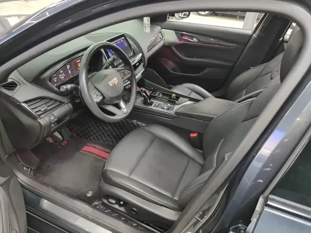 Cadillac CT5 — Фото автомобиля 14