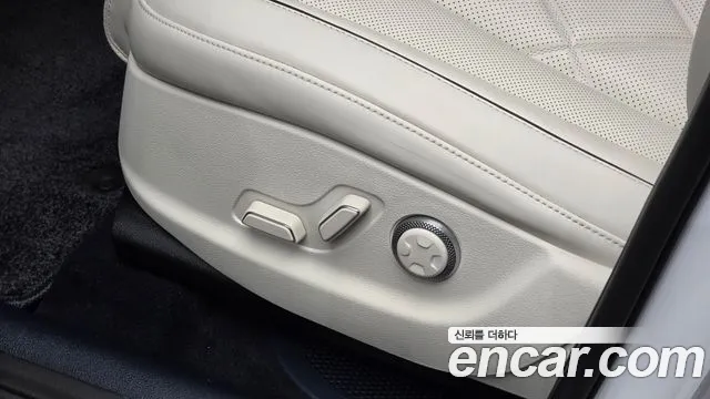Genesis GV80 — Фото автомобиля 29