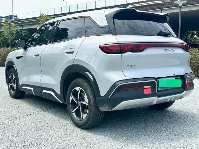 BYD Yuan UP 2024 401KM Leading Edition — Фото автомобиля 6