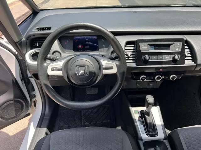 Honda Fit — Фото автомобиля 6