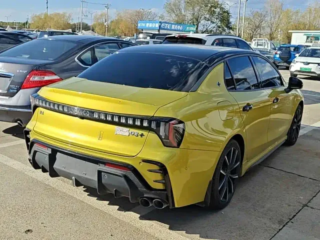 Lynk & Co 03 — Фото автомобиля 11