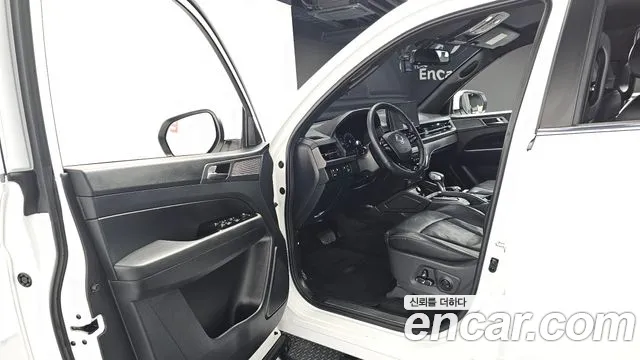 KG_Mobility_Ssangyong Rexton Новый Rexton Sport Khan Дизель 2.2 4WD — Фото автомобиля 9