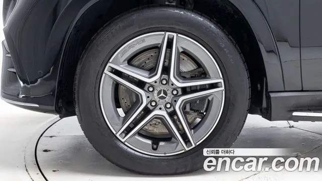 Mercedes-Benz GLE-Class — Фото автомобиля 5