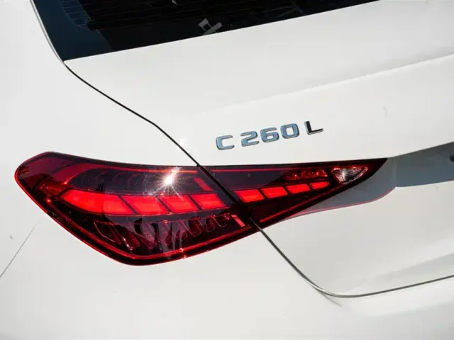 Mercedes-Benz C-Class — Фото автомобиля 22