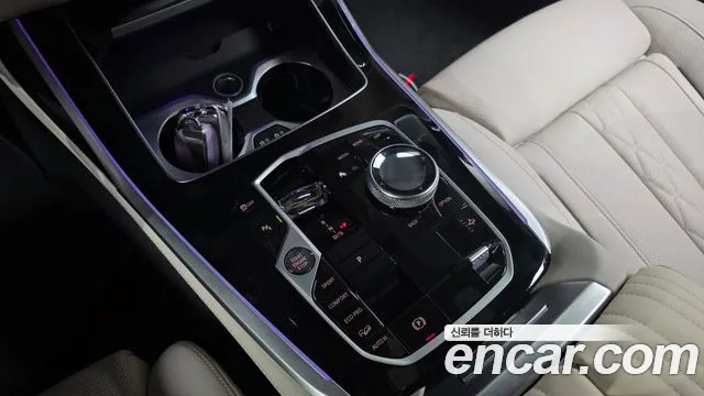 BMW X7 — Фото автомобиля 9