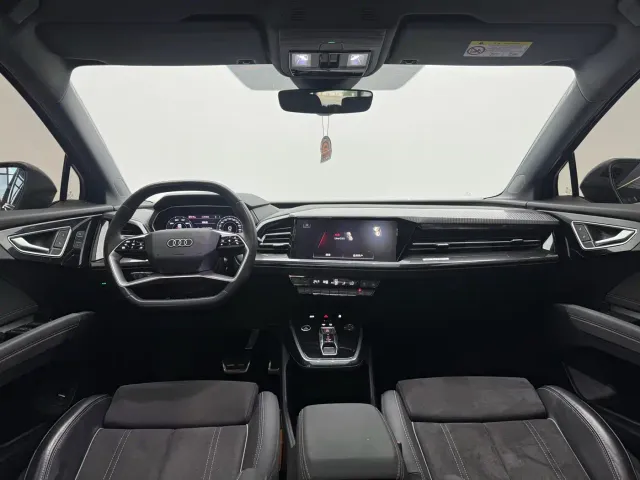 Audi Q4 e-tron — Фото автомобиля 11