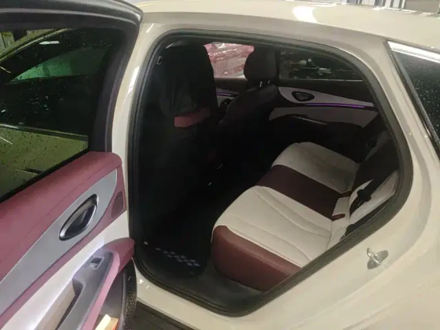 BYD Seal 07 DM-i — Фото автомобиля 6
