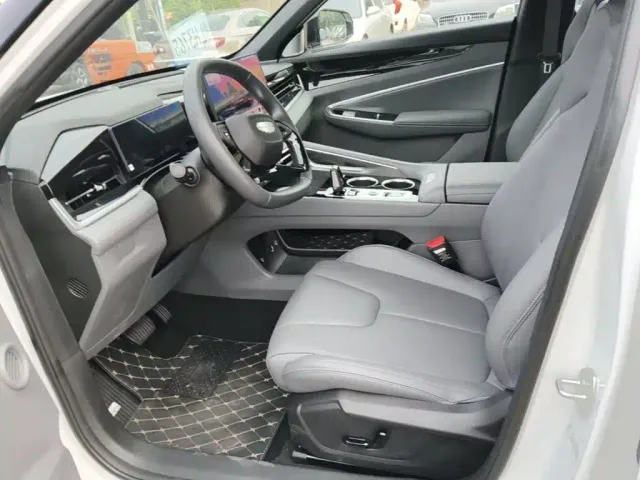 Geely Boyue — Фото автомобиля 14