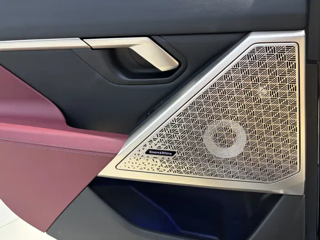 BMW 5 Series — Фото автомобиля 10