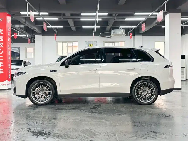 Leapmotor Leapmotor C10 2026 605 Delight Edition — Фото автомобиля 4