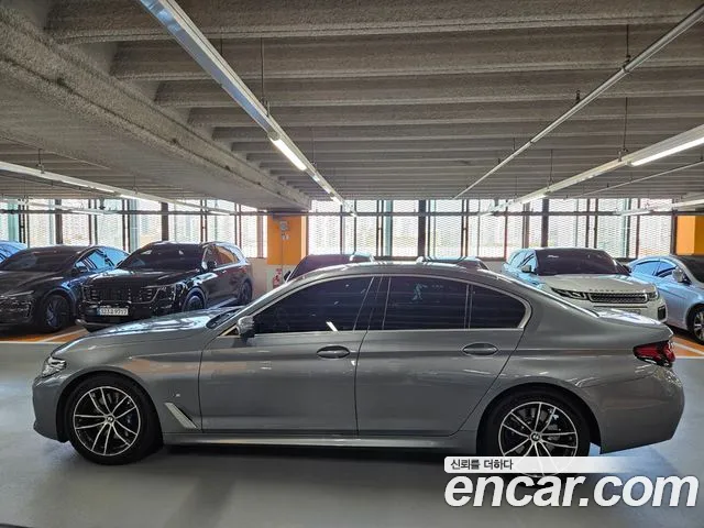 BMW 5 Series G30 — Фото автомобиля 4