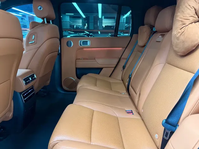 Li Auto L7 — Фото автомобиля 16