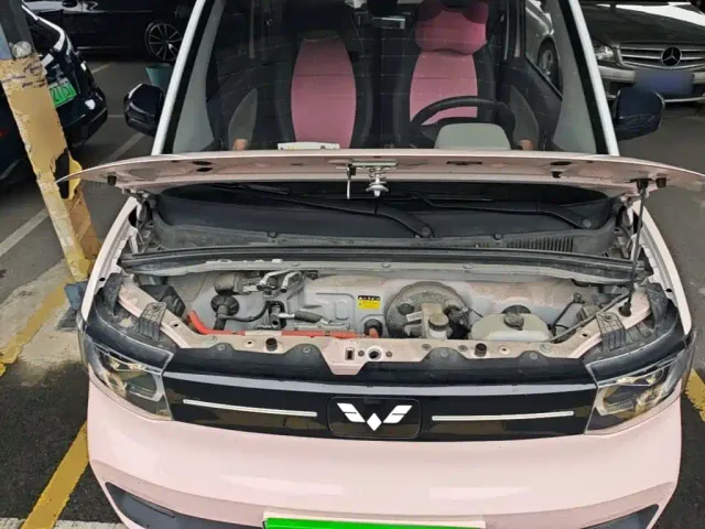 Wuling Hongguang Mini EV — Фото автомобиля 19