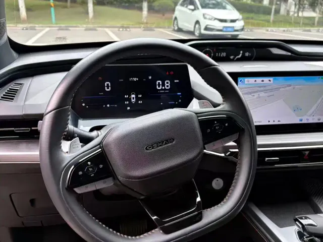 Changan Z6 — Фото автомобиля 5