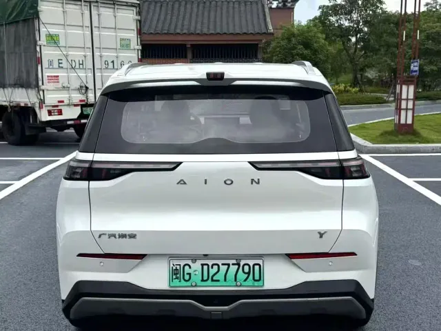 GAC Aion Y — Фото автомобиля 8