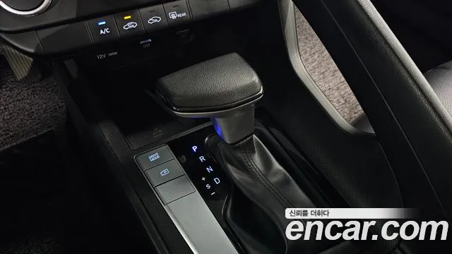 Hyundai Avante CN7 — Фото автомобиля 12